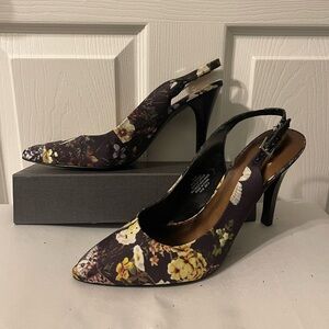 NINE WEST, Chocolate Brown Floral Slingback Heeled Pumps, Size 10, NWOT